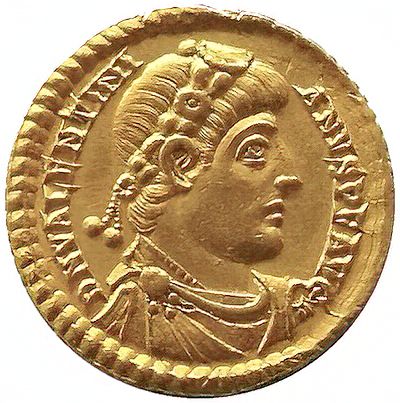 Goldsolidus von Valentinian I. (364-375), Werkstatt von Trier (Nationales Archäologiemuseum von Saint-Germain-en-Laye, Inv.-Nr. 1499 N)
